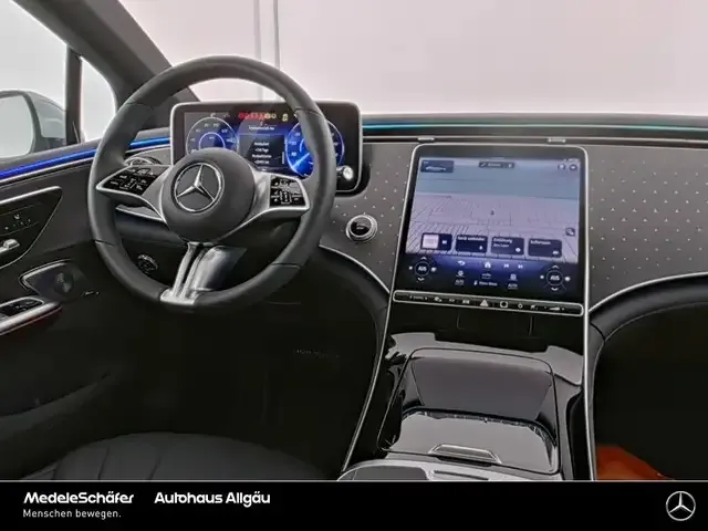 Mercedes-Benz EQE 300