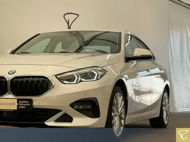 BMW 218