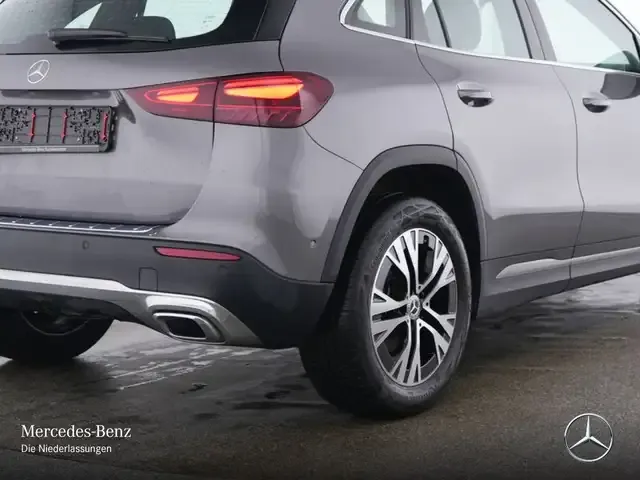 Mercedes-Benz GLA 180