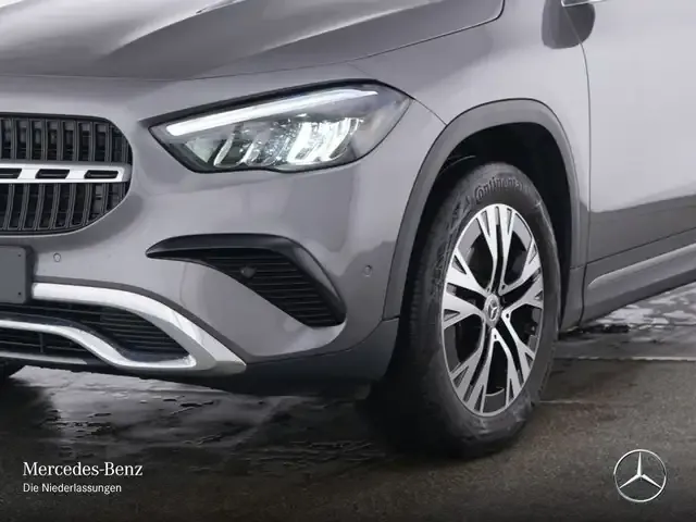 Mercedes-Benz GLA 180