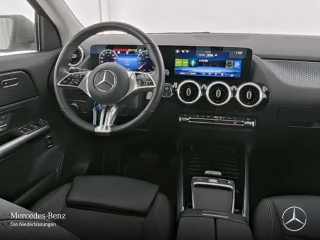 Mercedes-Benz GLA 180