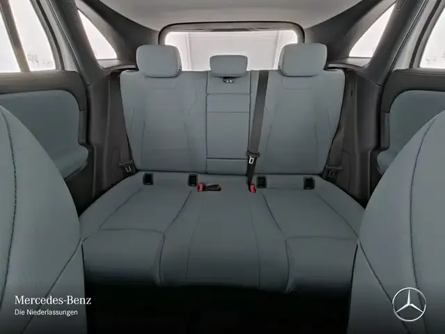 Mercedes-Benz EQA 300