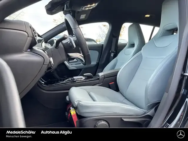 Mercedes-Benz CLA 220