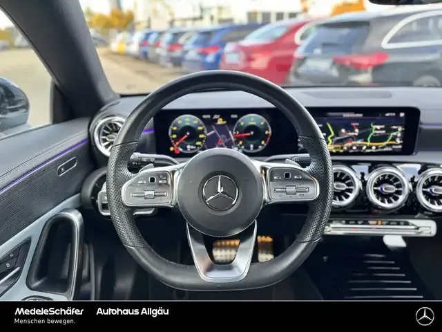 Mercedes-Benz CLA 220