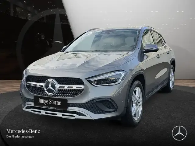 Mercedes-Benz GLA 250