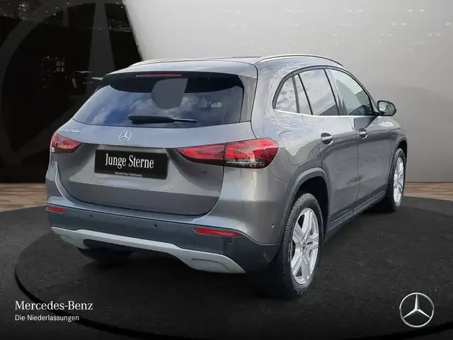 Mercedes-Benz GLA 250