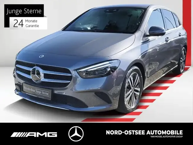 Mercedes-Benz B 220