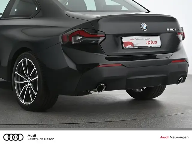BMW 220
