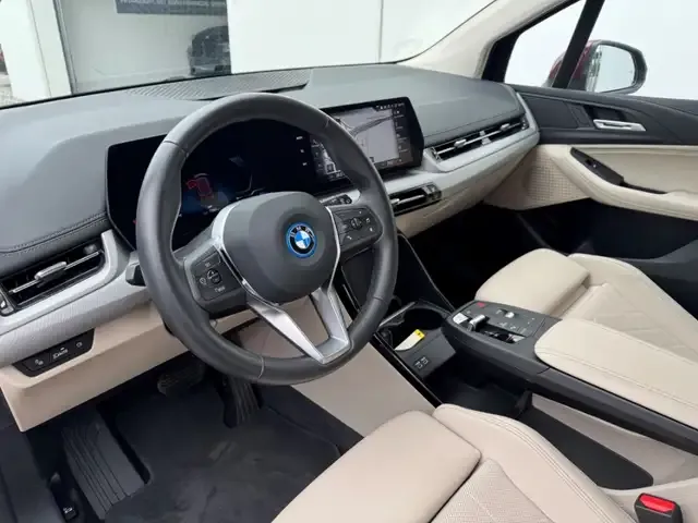 BMW 225