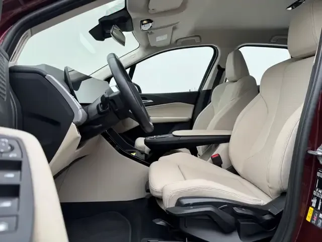 BMW 225