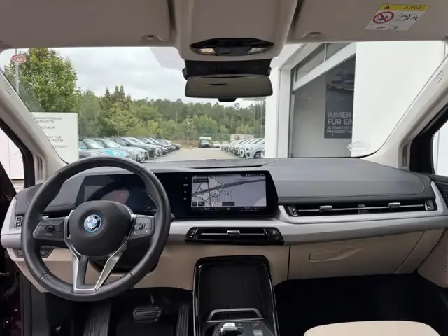 BMW 225