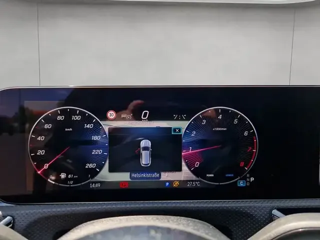Mercedes-Benz CLA 180