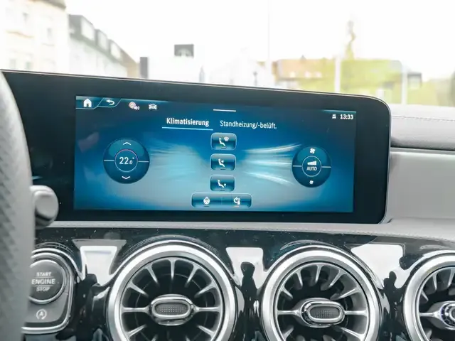 Mercedes-Benz CLA 220