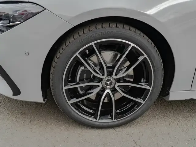 Mercedes-Benz CLA 220