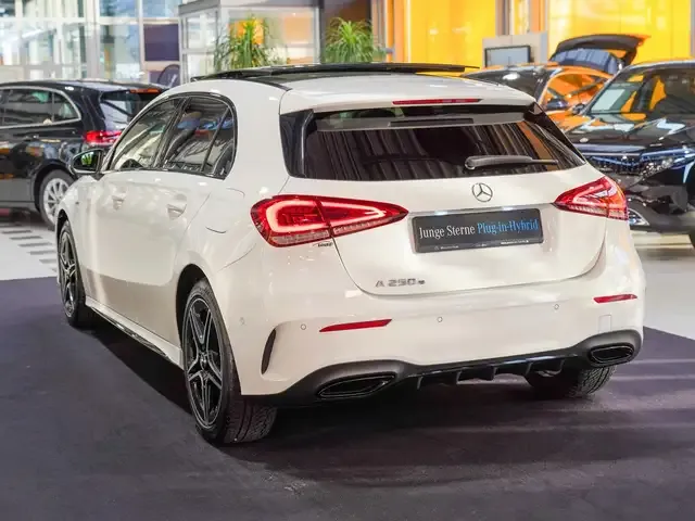 Mercedes-Benz A 250