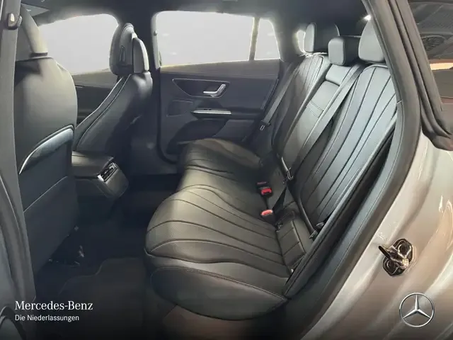 Mercedes-Benz EQE 300