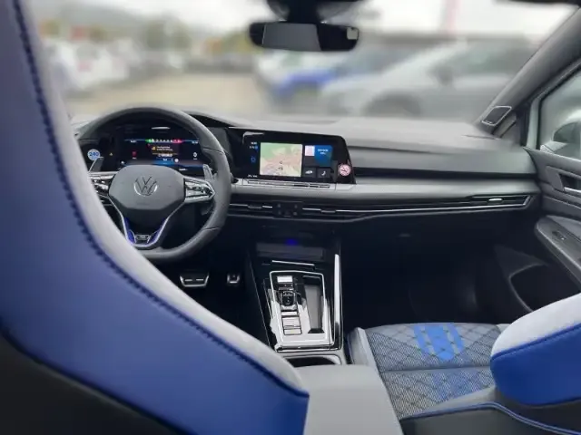 Volkswagen Golf R
