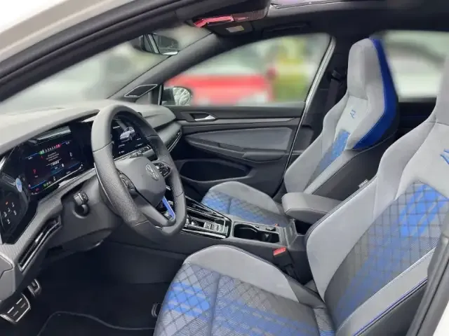 Volkswagen Golf R