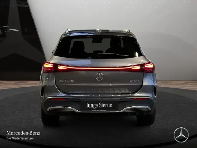 Mercedes-Benz EQA 300