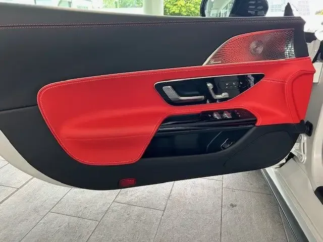 Mercedes-Benz SL 43 AMG