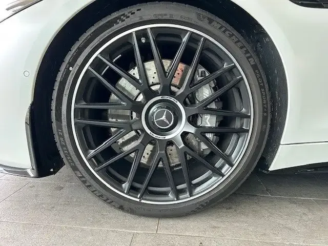 Mercedes-Benz SL 43 AMG