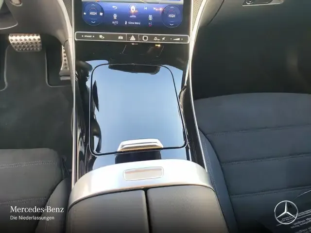 Mercedes-Benz CLE 200