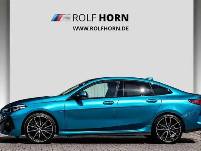 BMW 218