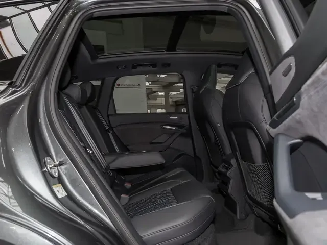 Audi SQ6