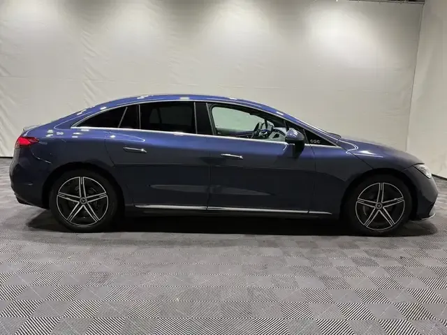 Mercedes-Benz EQE 300