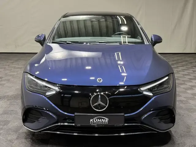 Mercedes-Benz EQE 300