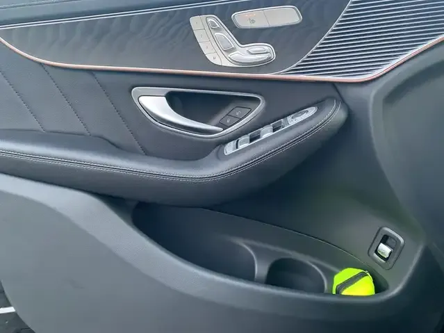 Mercedes-Benz EQC 400