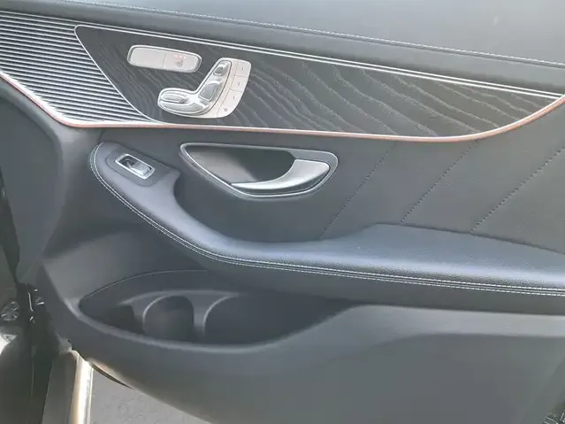 Mercedes-Benz EQC 400