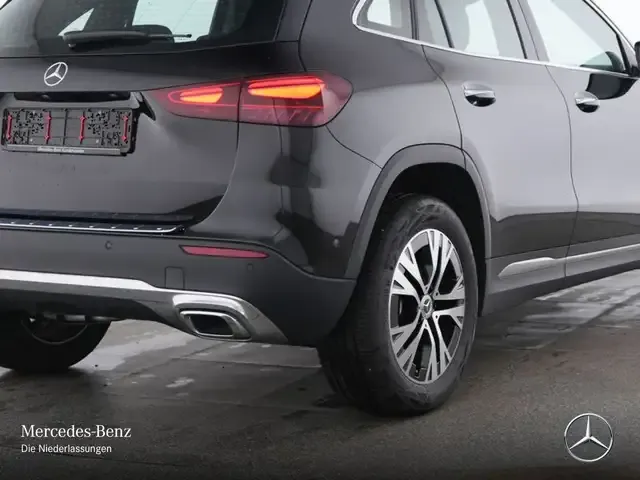 Mercedes-Benz GLA 180