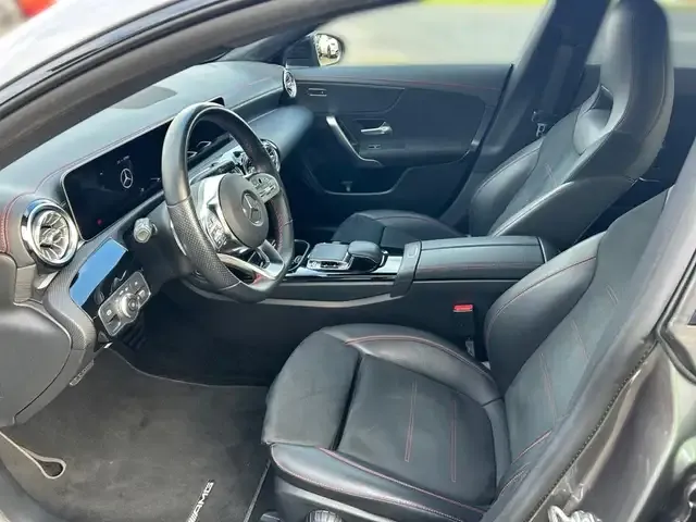 Mercedes-Benz CLA 220