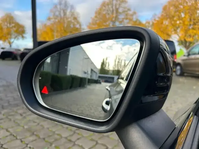 Mercedes-Benz CLA 220