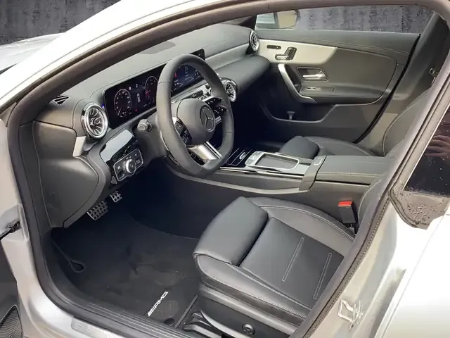 Mercedes-Benz CLA 220