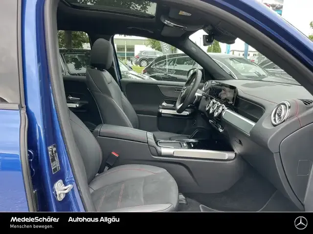 Mercedes-Benz EQB 350