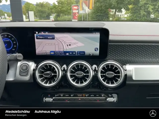 Mercedes-Benz EQB 350