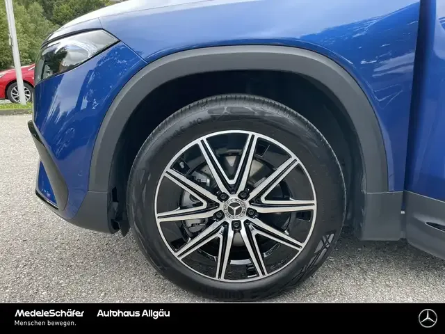 Mercedes-Benz EQB 350