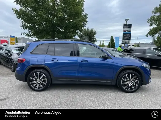 Mercedes-Benz EQB 350