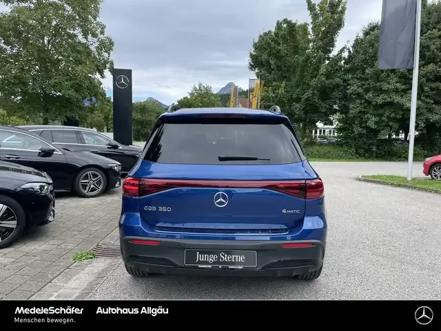 Mercedes-Benz EQB 350