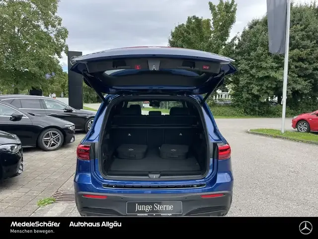 Mercedes-Benz EQB 350