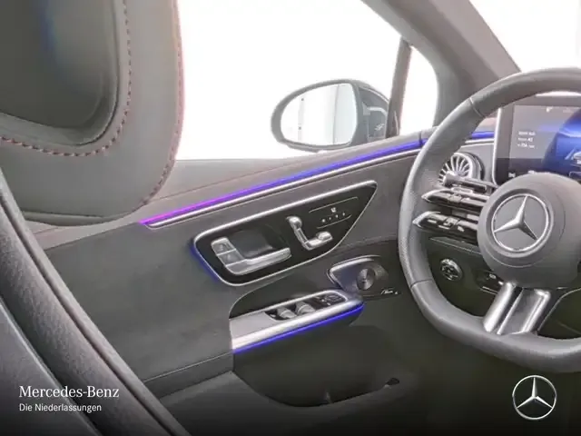 Mercedes-Benz EQE 300