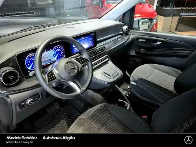 Mercedes-Benz EQV 300