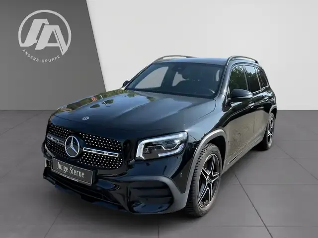 Mercedes-Benz GLB 220