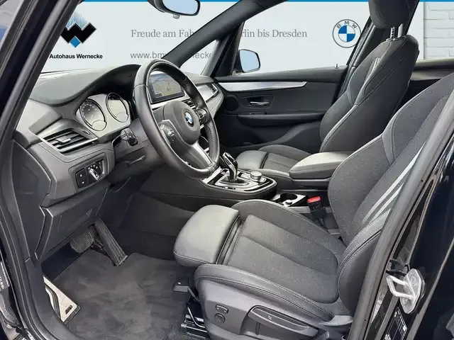 BMW 218