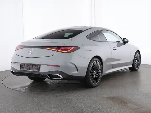 Mercedes-Benz CLE 200
