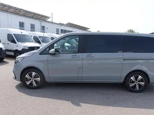 Mercedes-Benz EQV 300