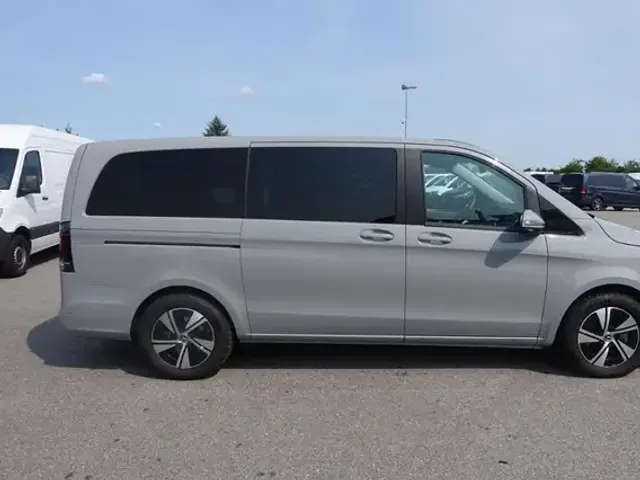 Mercedes-Benz EQV 300