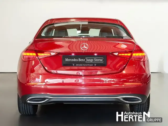 Mercedes-Benz C 180